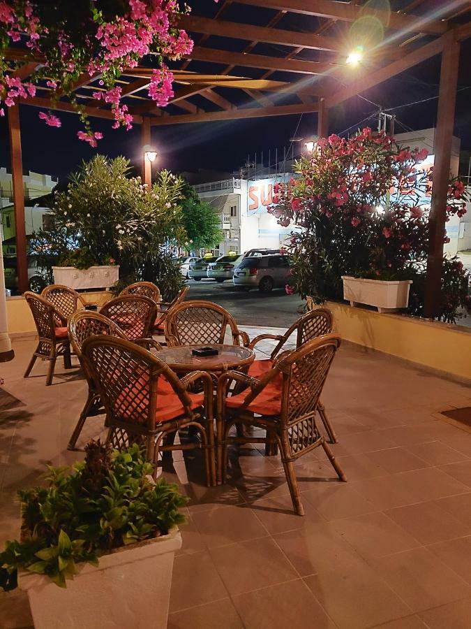 Titania Hotel Karpathos Exterior foto